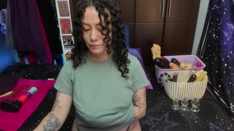  Wen  online show from November 14, 7:05 pm