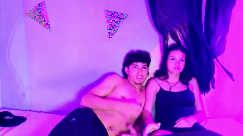 laura_and_kevin online show from October 28, 7:04 pm