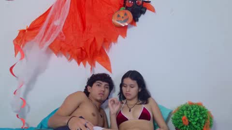 laura_and_kevin online show from October 13, 6:32 pm