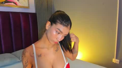Laura online show from May 22, 12:01 pm