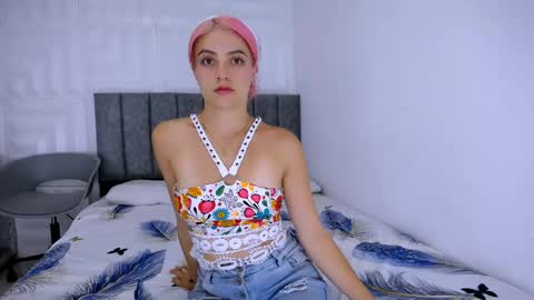 LAURA online show from January 31, 1:22 am