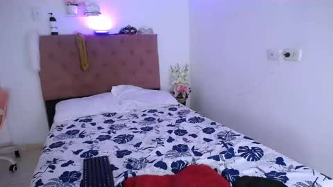 LAURA online show from February 17, 3:11 pm