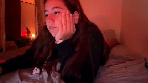 laura online show from March 26, 2:28 am