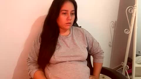 Snapshot of laura_d23 chatting on September 11, 1:40 am laura online show from September 11, 1:40 am