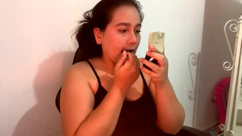 Snapshot of laura_d23 chatting on September 16, 12:23 am laura online show from September 16, 12:23 am