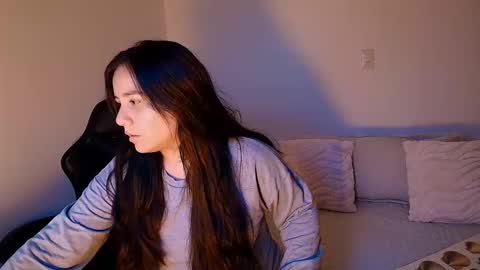 laura online show from January 7, 1:21 am