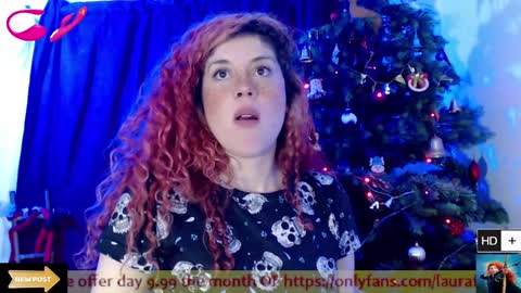 Snapshot of laura_fountain_ chatting on January 4, 12:37 am weedcam Curly Laura OF    online show from January 4, 12:37 am