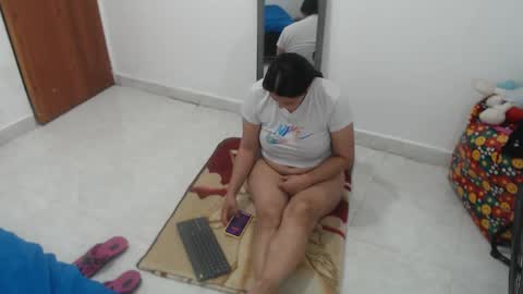 laura_foxx2379 online show from November 14, 2:36 am