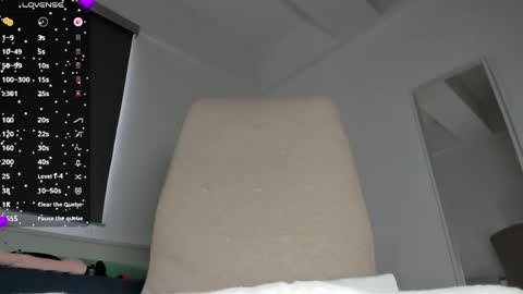 Lura online show from March 28, 6:42 pm