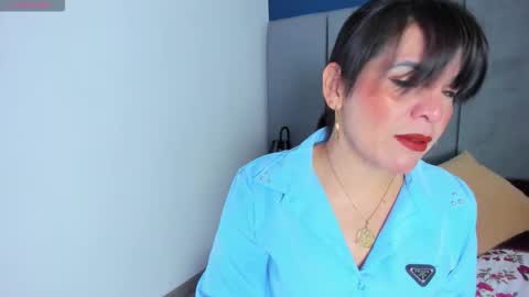 laura hotties online show from October 7, 1:07 pm