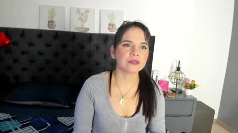 laura hotties online show from February 26, 4:43 pm