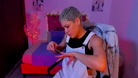 Laura Rose online show from October 15, 12:14 am