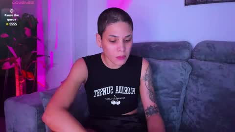 Laura Rose online show from January 12, 6:28 am