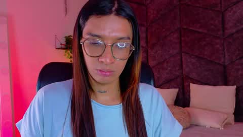lauraagomezz__ online show from October 16, 8:51 pm