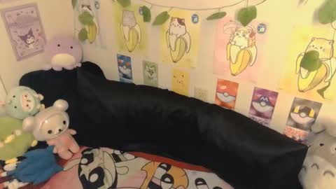 LauraChan online show from January 8, 10:27 pm