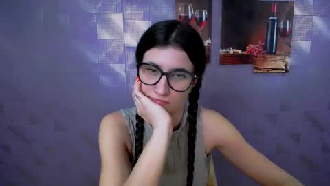 Laura online show from February 8, 10:30 am