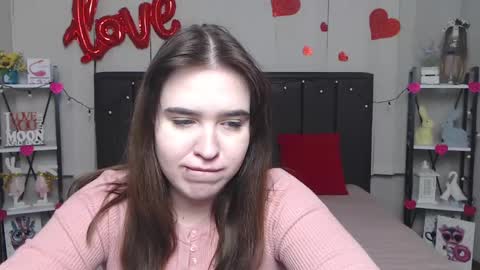 Snapshot of laurahlot chatting on March 3, 10:31 pm LauraHlot online show from March 3, 10:31 pm