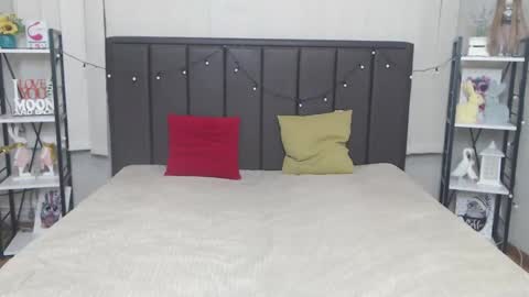 LauraHlot online show from October 1, 6:18 pm