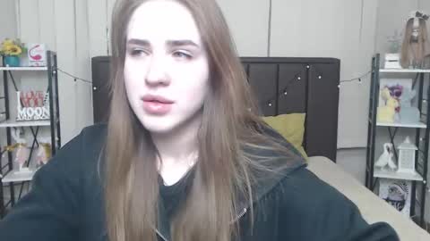 LauraHlot online show from October 7, 5:42 pm