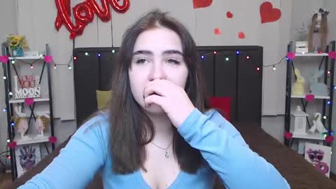 Snapshot of laurahlot chatting on February 12, 6:40 pm LauraHlot online show from February 12, 6:40 pm