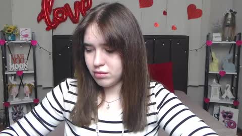 Snapshot of laurahlot chatting on March 8, 4:50 pm LauraHlot online show from March 8, 4:50 pm