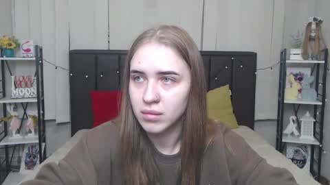 LauraHlot online show from October 10, 5:41 pm