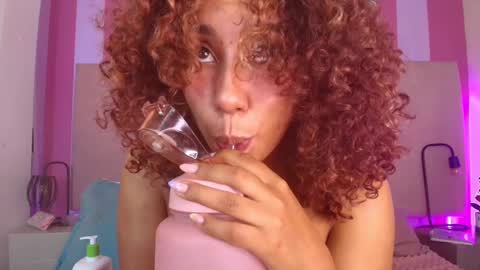 lauraltt online show from November 8, 1:58 pm