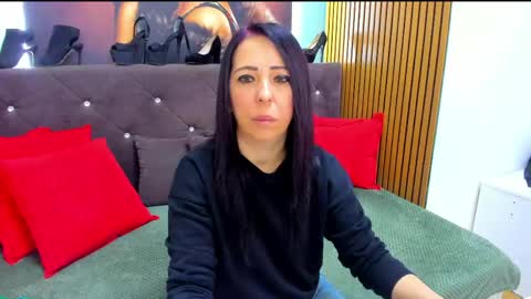 Laura online show from March 23, 4:28 am