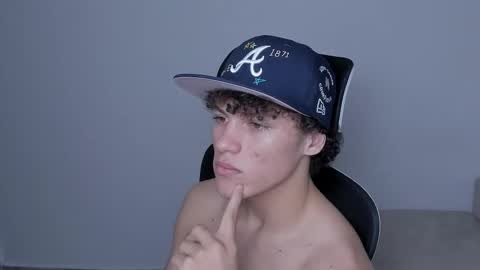 Laureent online show from November 28, 9:22 pm