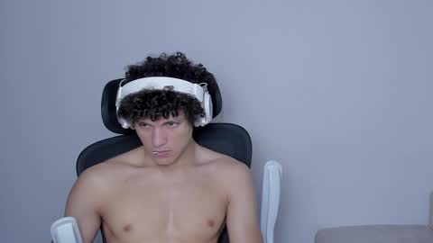 Laureent online show from November 9, 8:18 am