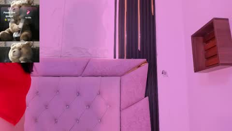 Laurem online show from September 22, 7:40 pm