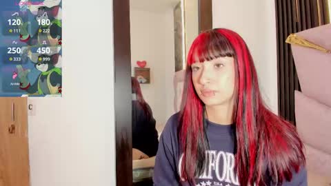 Laurem online show from December 1, 7:45 pm