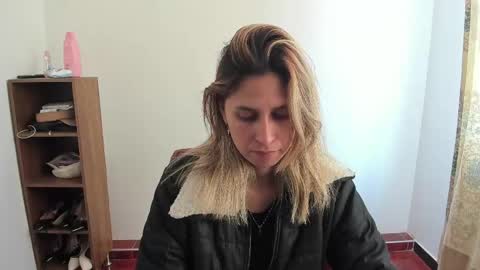 Lauren Independent model online show from May 14, 3:10 pm