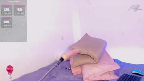 Lauren Gill online show from March 15, 9:18 pm