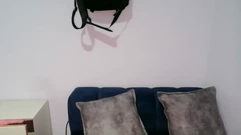 laurenhot94 online show from November 12, 2:08 pm