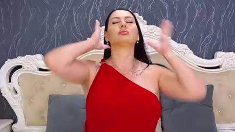 Laura online show from June 26, 3:17 pm