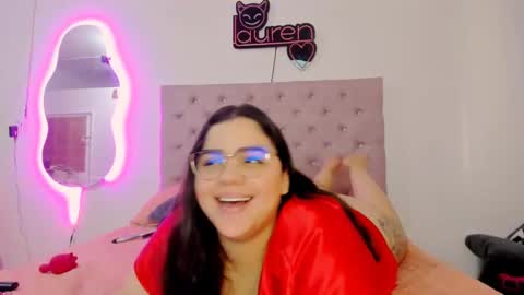 Snapshot of laurenlaine99 chatting on February 14, 8:05 pm laurenlaine online show from February 14, 8:05 pm