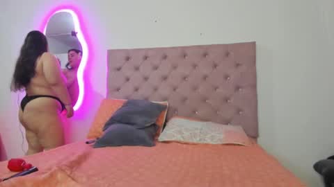 Snapshot of laurenlaine99 chatting on March 8, 4:17 pm laurenlaine online show from March 8, 4:17 pm