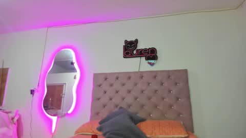 Snapshot of laurenlaine99 chatting on February 23, 10:31 pm laurenlaine online show from February 23, 10:31 pm