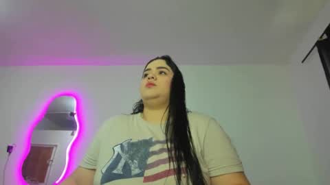 Snapshot of laurenlaine99 chatting on March 10, 12:17 pm laurenlaine online show from March 10, 12:17 pm