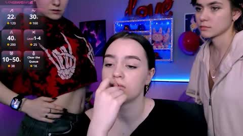 Laure online show from February 24, 11:35 am