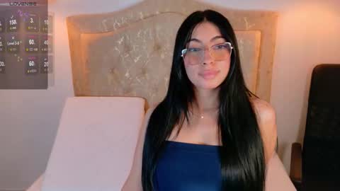 laurenn_smitth online show from October 20, 2:33 pm