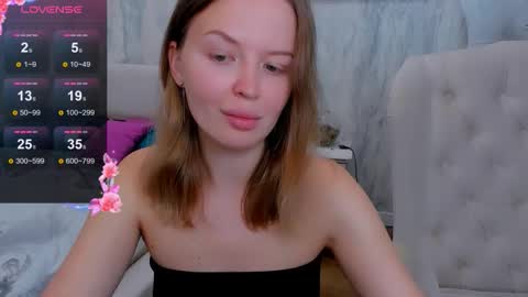Snapshot of laurennhill chatting on September 10, 12:33 am laurennhill online show from September 10, 12:33 am