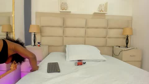 Lauren  online show from October 16, 2:38 pm