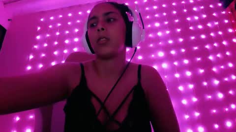 Laurent online show from February 3, 6:13 am