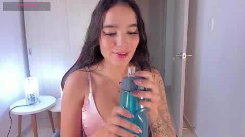 Snapshot of laurenturner_ chatting on February 21, 1:11 am Miss lauren online show from February 21, 1:11 am