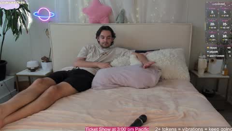 Lauren online show from September 17, 7:39 pm