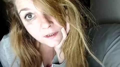 lauriehotxxx online show from February 5, 6:37 pm