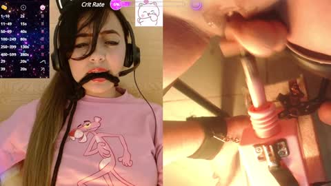 Snapshot of lauriss_ chatting on December 5, 2:15 am lauriss_ online show from December 5, 2:15 am