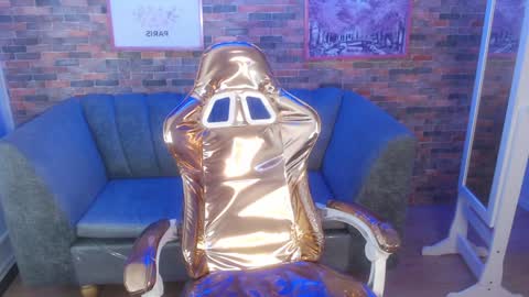 Snapshot of laurita_b chatting on January 29, 11:04 pm Laurita online show from January 29, 11:04 pm